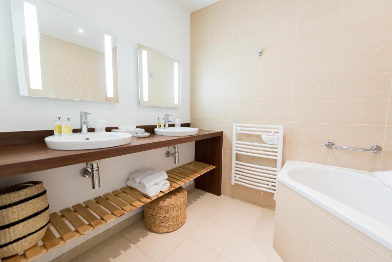 Hotel La Jetee Saint-Martin-de-Ré Eksteriør billede